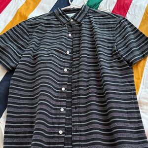 Old Navy Black and Gray Striped Men's Shirt
